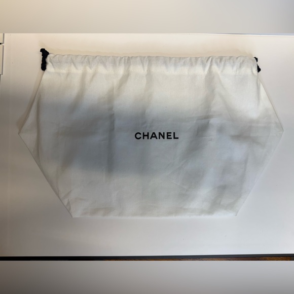 CHANEL White Dust Bag - Excellent Condition - Picture 1 of 3
